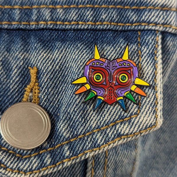 Enamel Pin - Heart Mask
