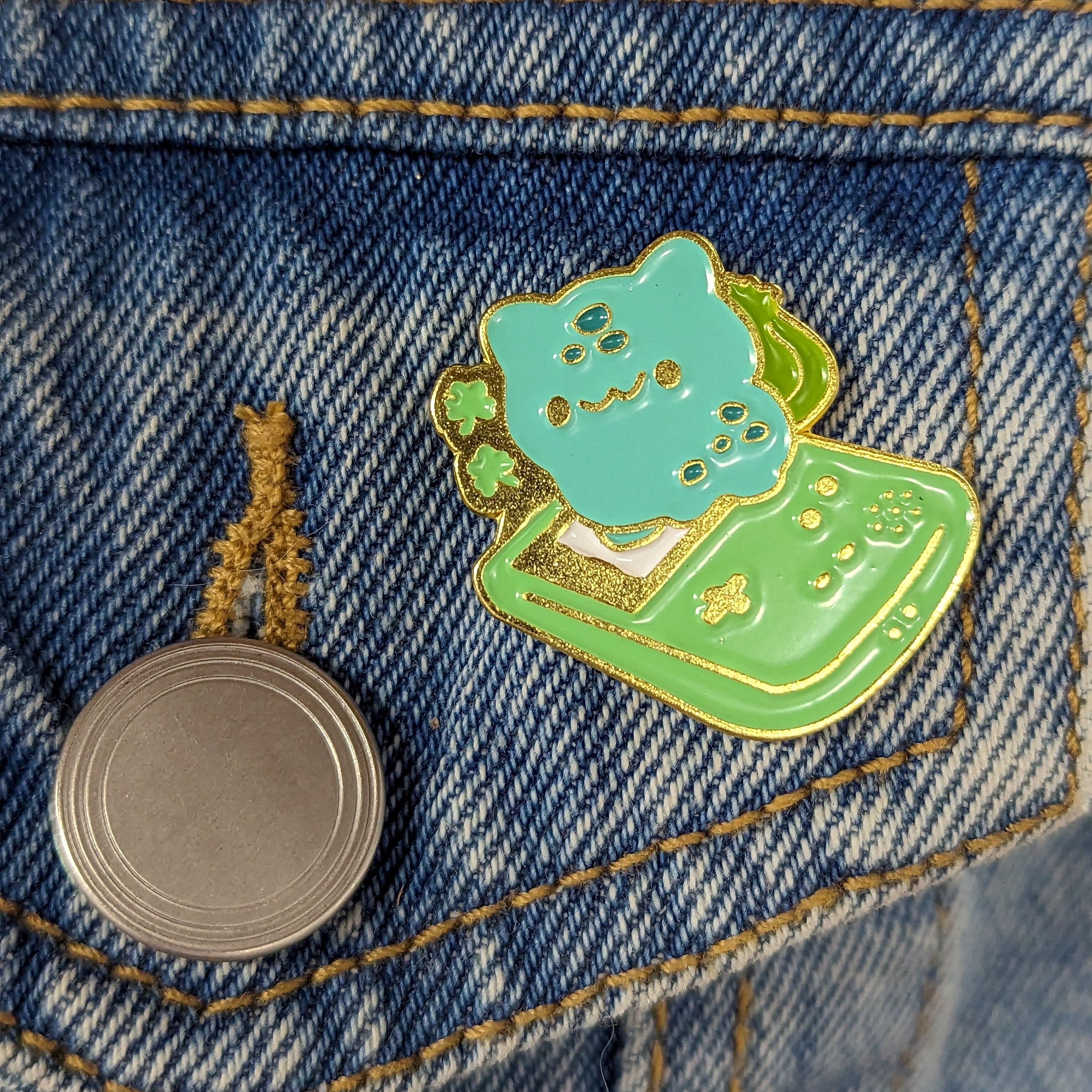 Enamel Pin - Game Controller With Starters